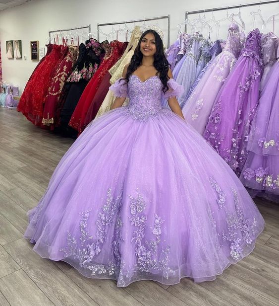 Sparkly Lavender Princess Quinceanera Dress Ball Gown Short Sleeve Lace Appliques Corset Sweet 15 Evening Dress