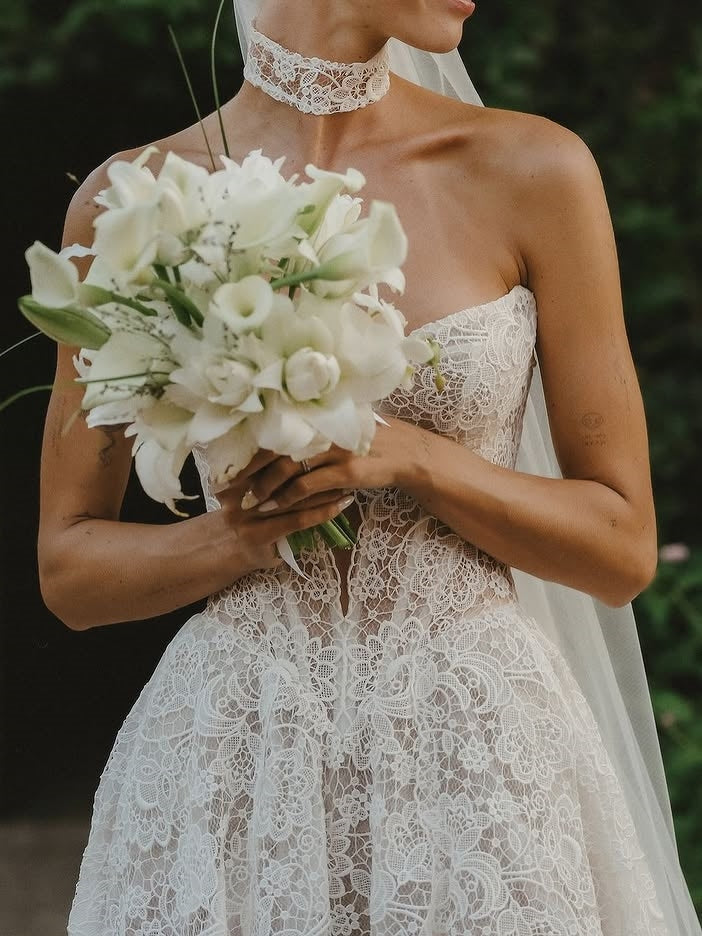 Strapless Allover Lace Elegant Sleeveless Wedding Gown