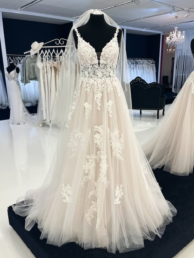 Spaghetti Strap Deep V Floral Lace Flowy Tulle A-Line Wedding Dress