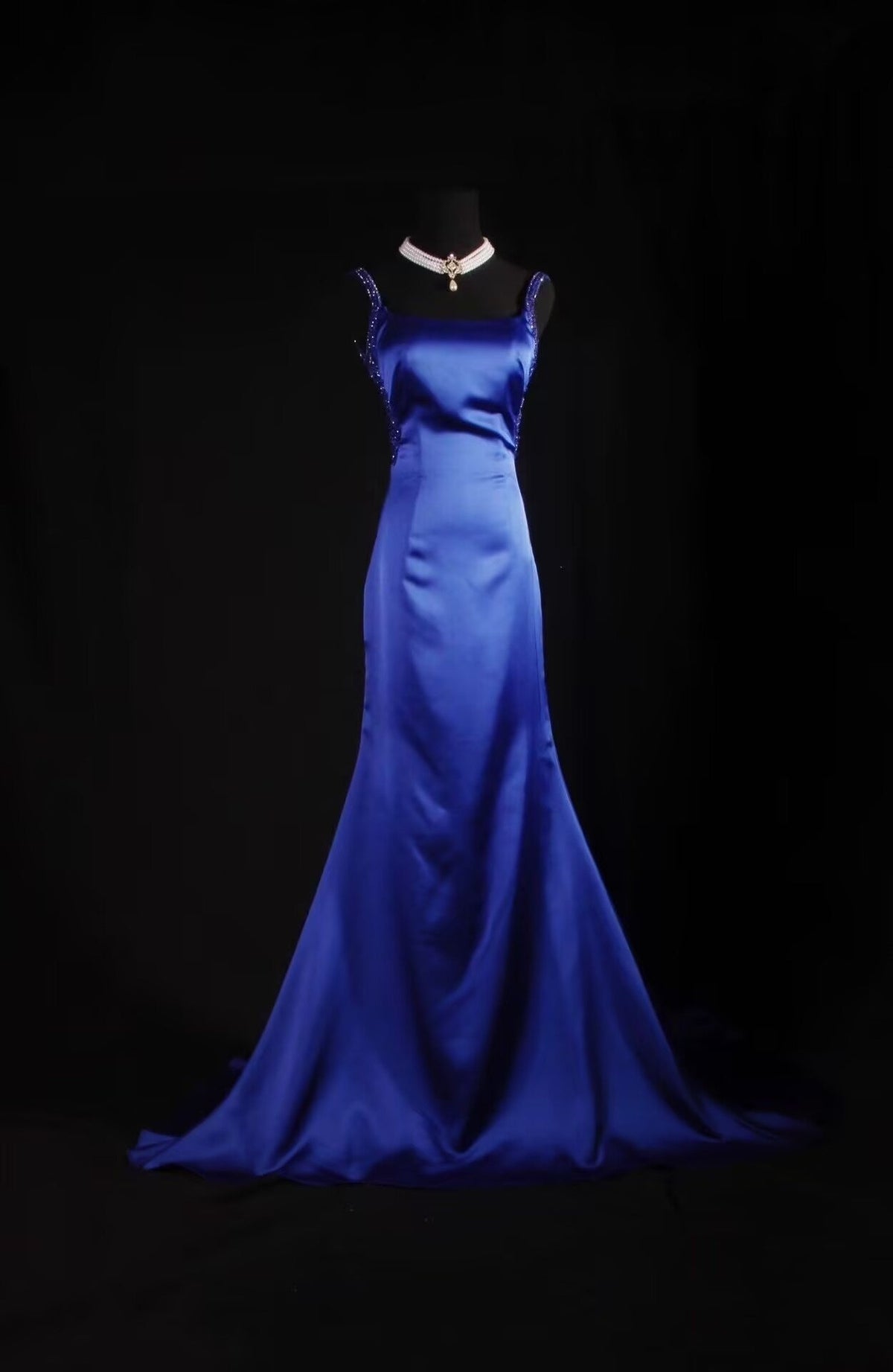 Elegant Backless Long Prom Dress Royal Blue Beaded Evening Dress J8048