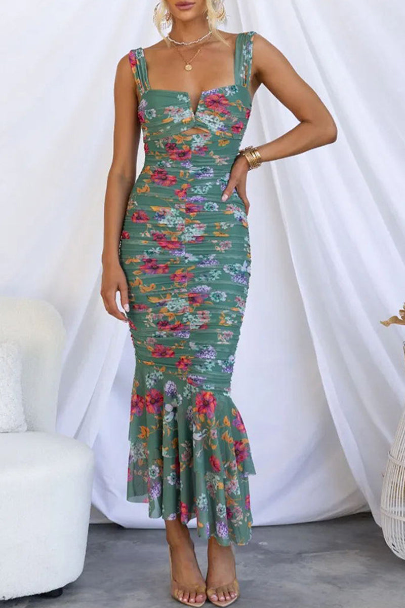 Classic Vintage Dress with a Flattering Fit