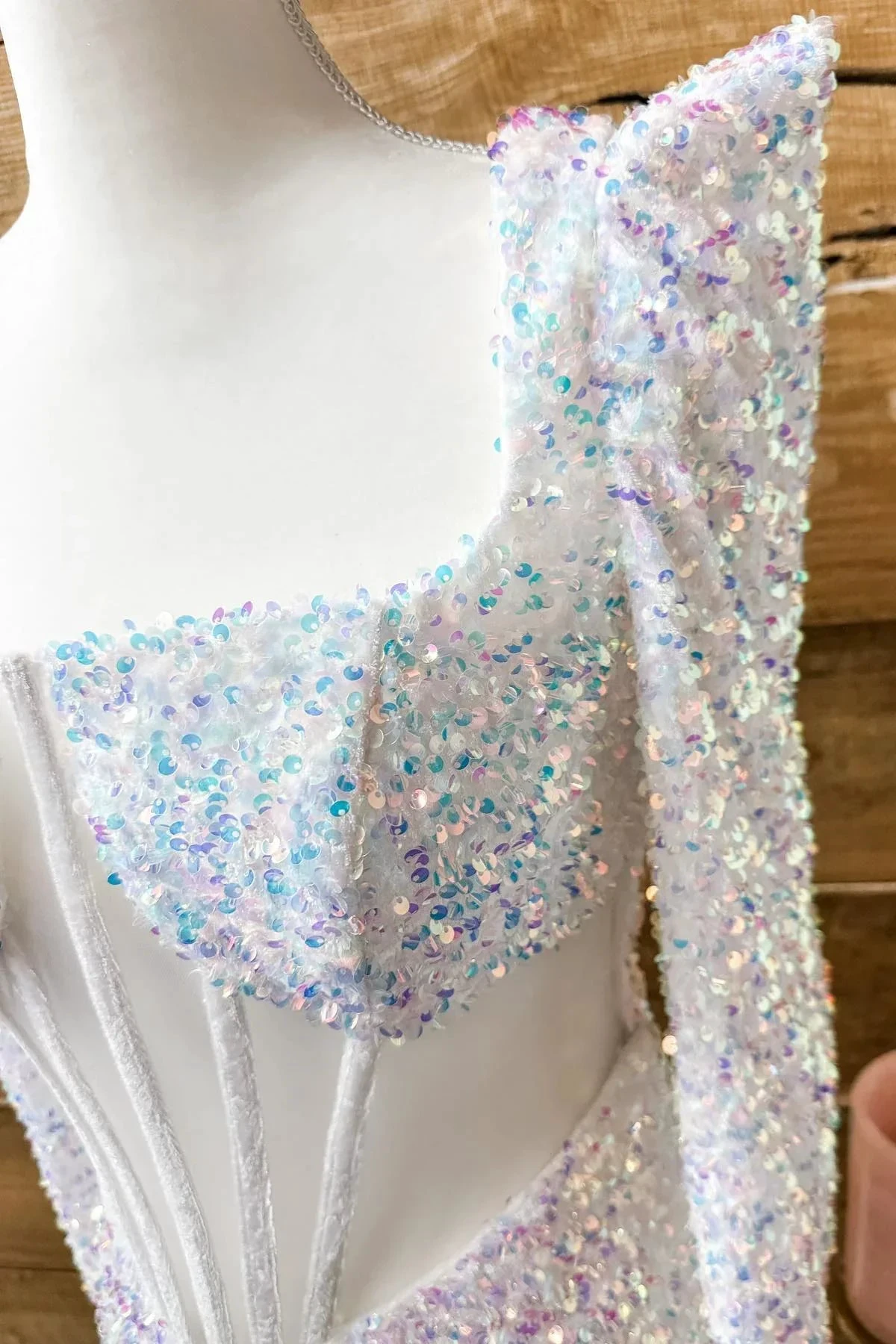 Iridescent White Sequins Long Sleeves Square Neck Homecoming Dress (ZD11975)