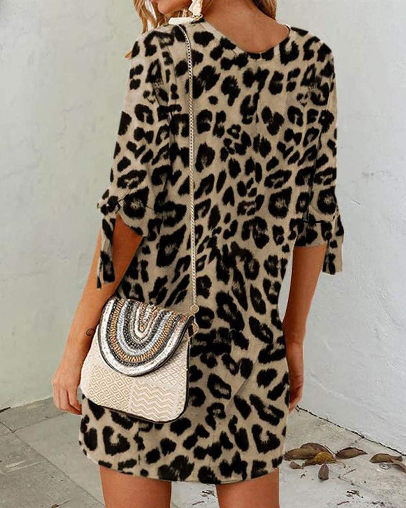 Sofía Elevated Leopard Print Round Neck Women's Dress Premium Wardrobe Essential