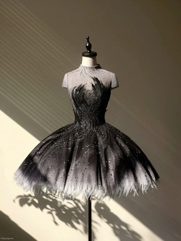 Vintage Black Tulle Sequin A Line Homecoming Dress Formal 20th Birthday Outfits