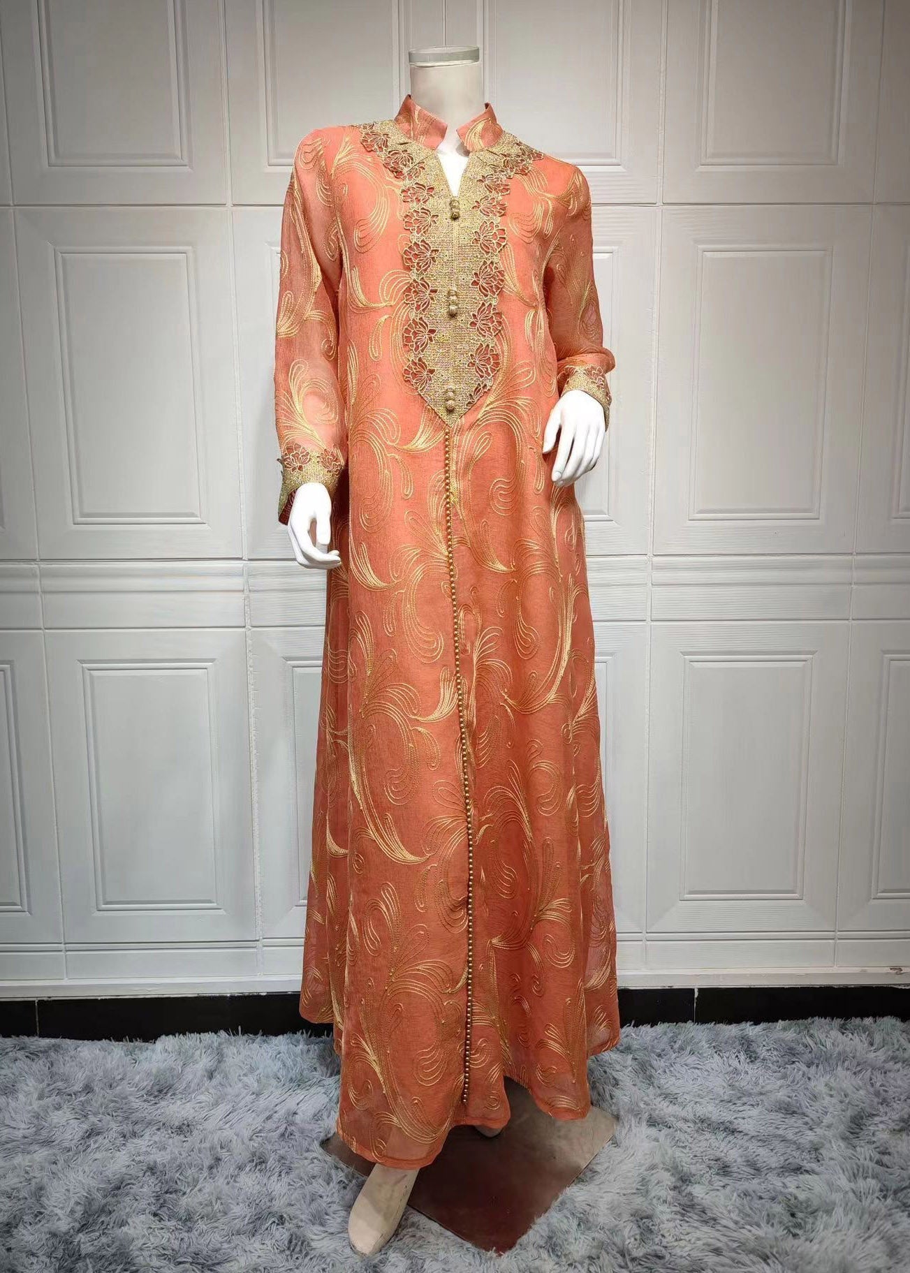 Gracefully Styled Dress for Any Occasion