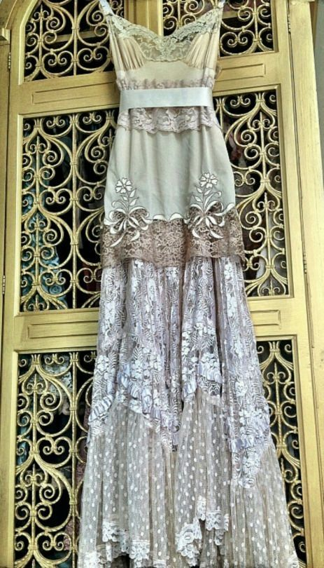 V Neck Lace Long Prom Dress Retro Evening Gown