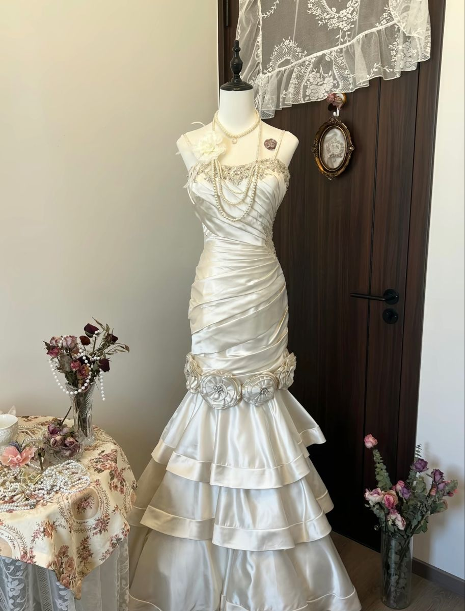 Sleeveless White Wedding Dress Mermaid Bride Dress