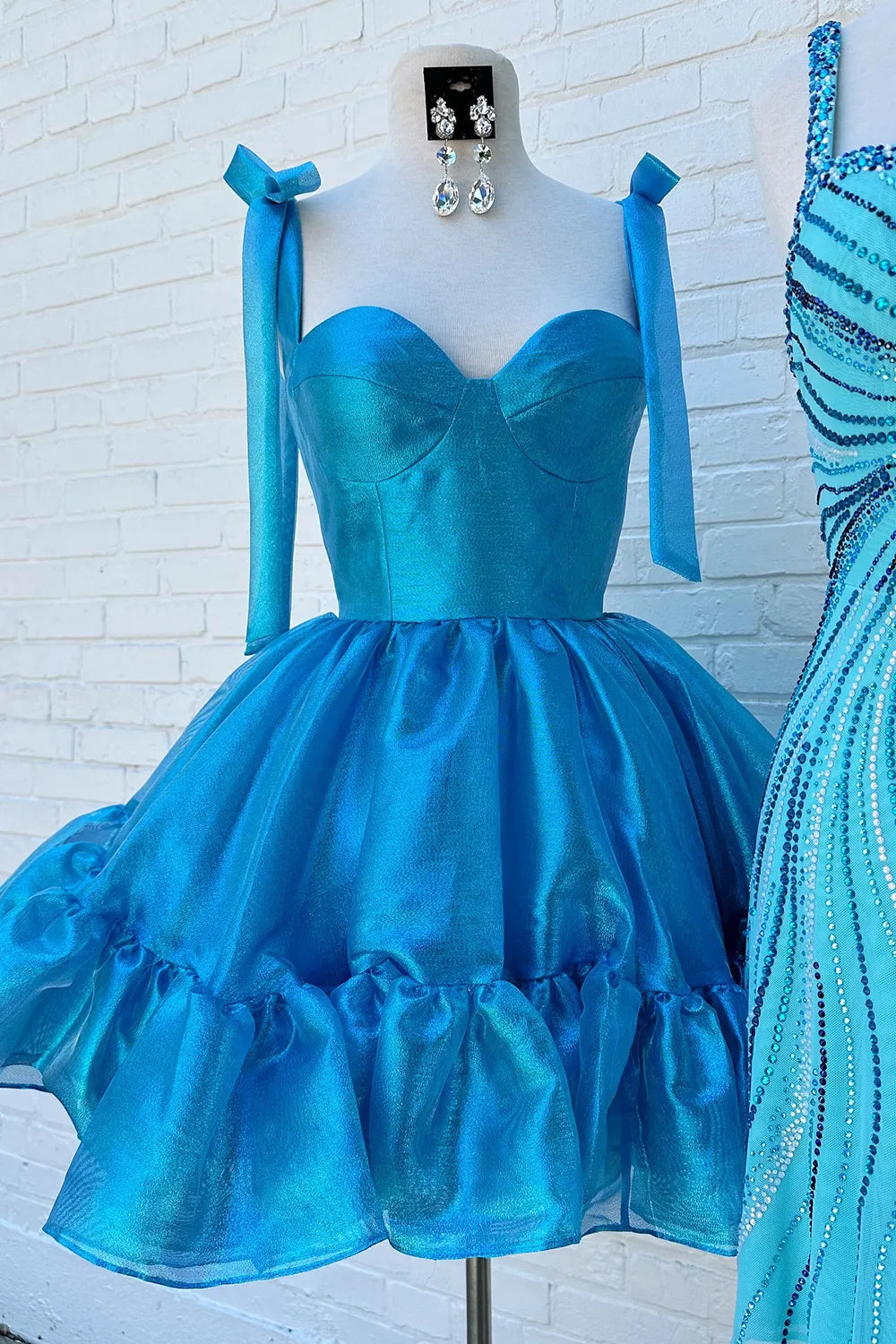 Cute Barbie Style A-Line Tie Straps Short Organza Homecoming Dress