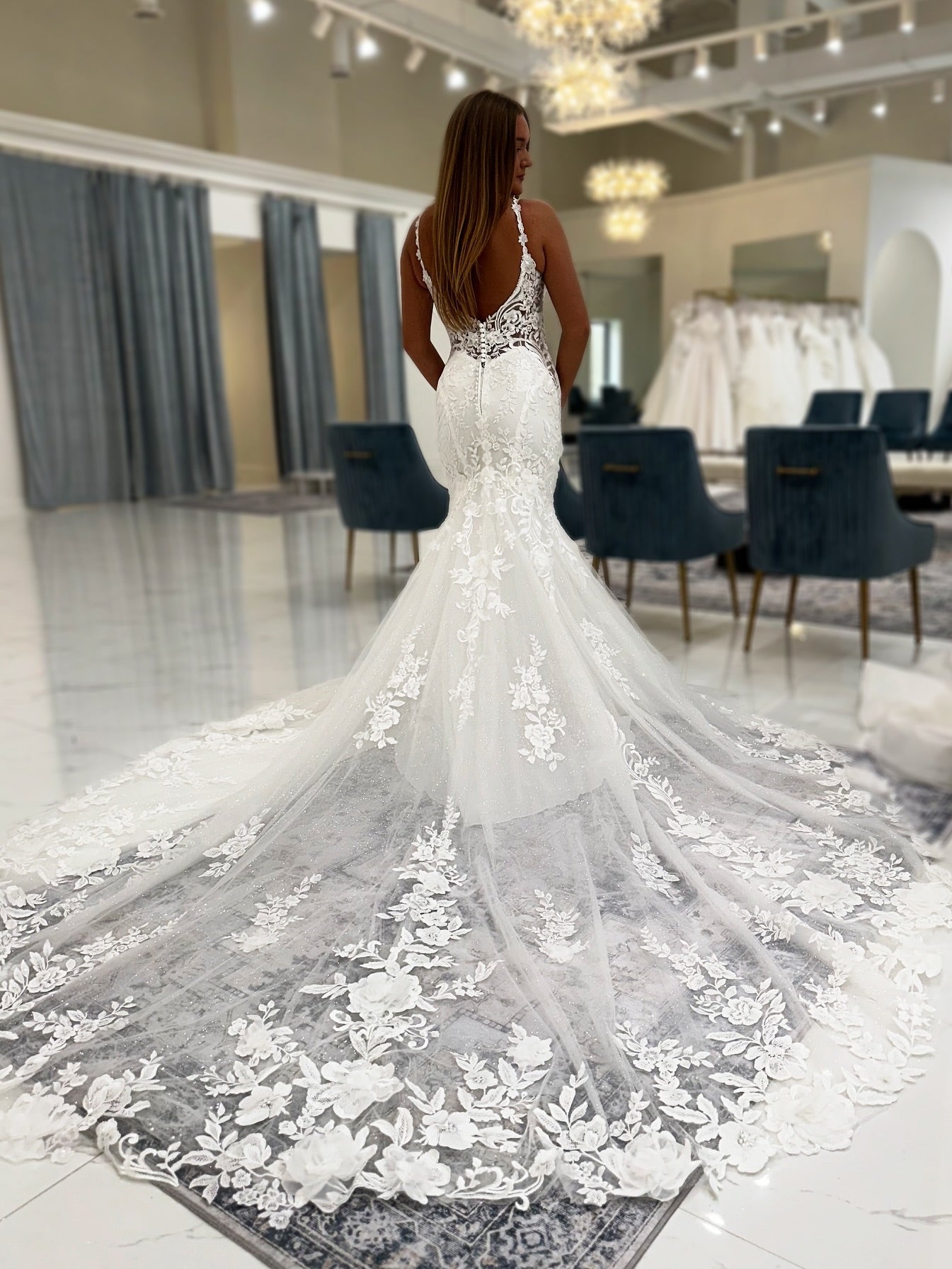 Illusion Bodice Floral Applique Mermaid Wedding Dress With Tulle Lace Train