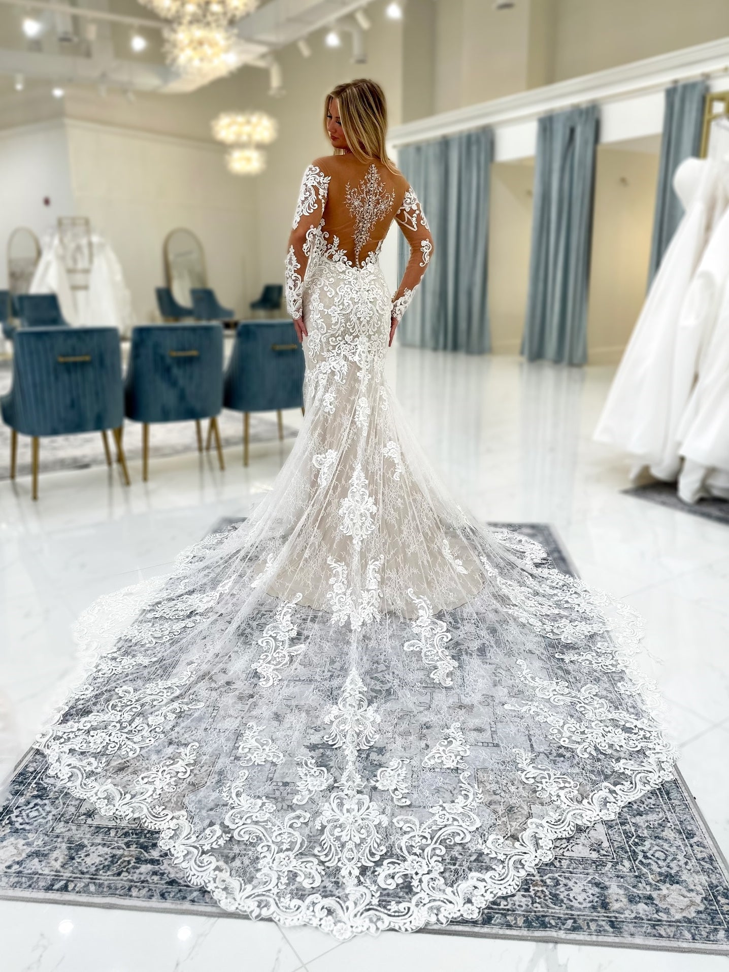 Long Sleeve Mermaid Wedding Dress With Full Lace Train