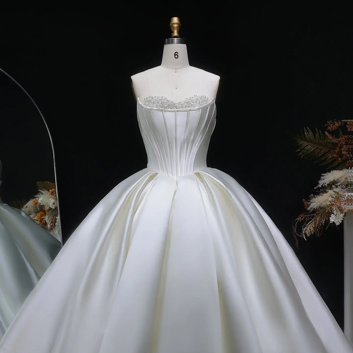Luxury Pearl Strapless Ball Gown White Wedding Dress ZP192
