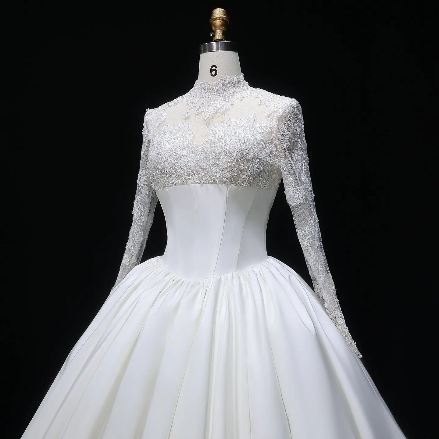 Classic Long Sleeve Lace Ball Gown Wedding Dress ZP180