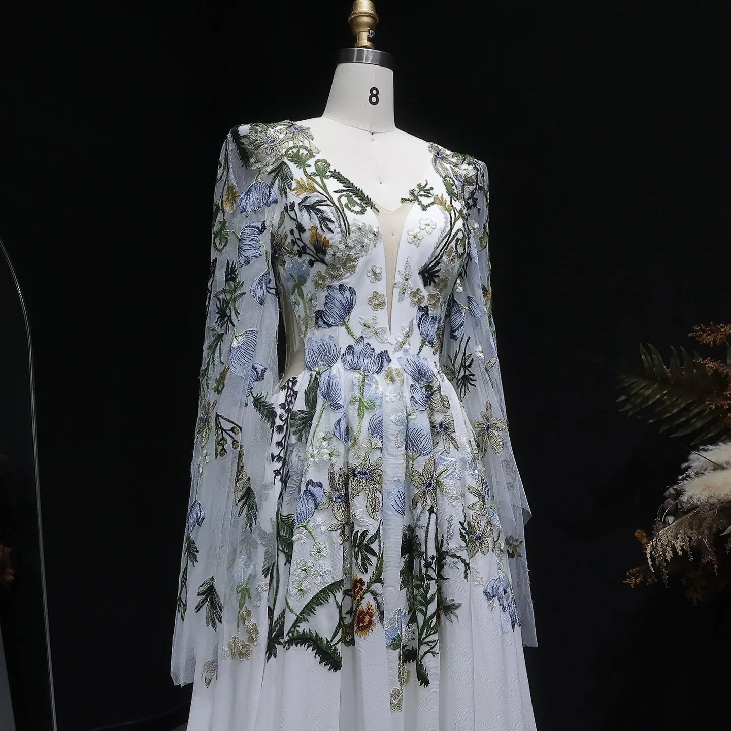Luxury White Embroidery Long Sleeve Boho Train Wedding Dress ZP158