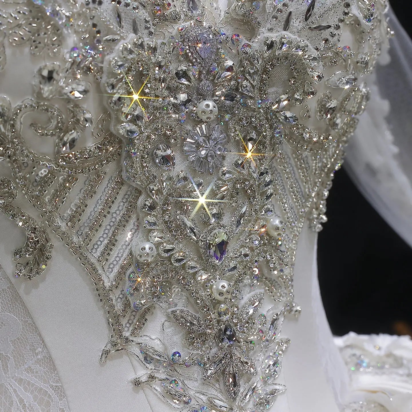 Luxury Satin 3D Floral Long Sleeve Embroidered Wedding Dress ZP161