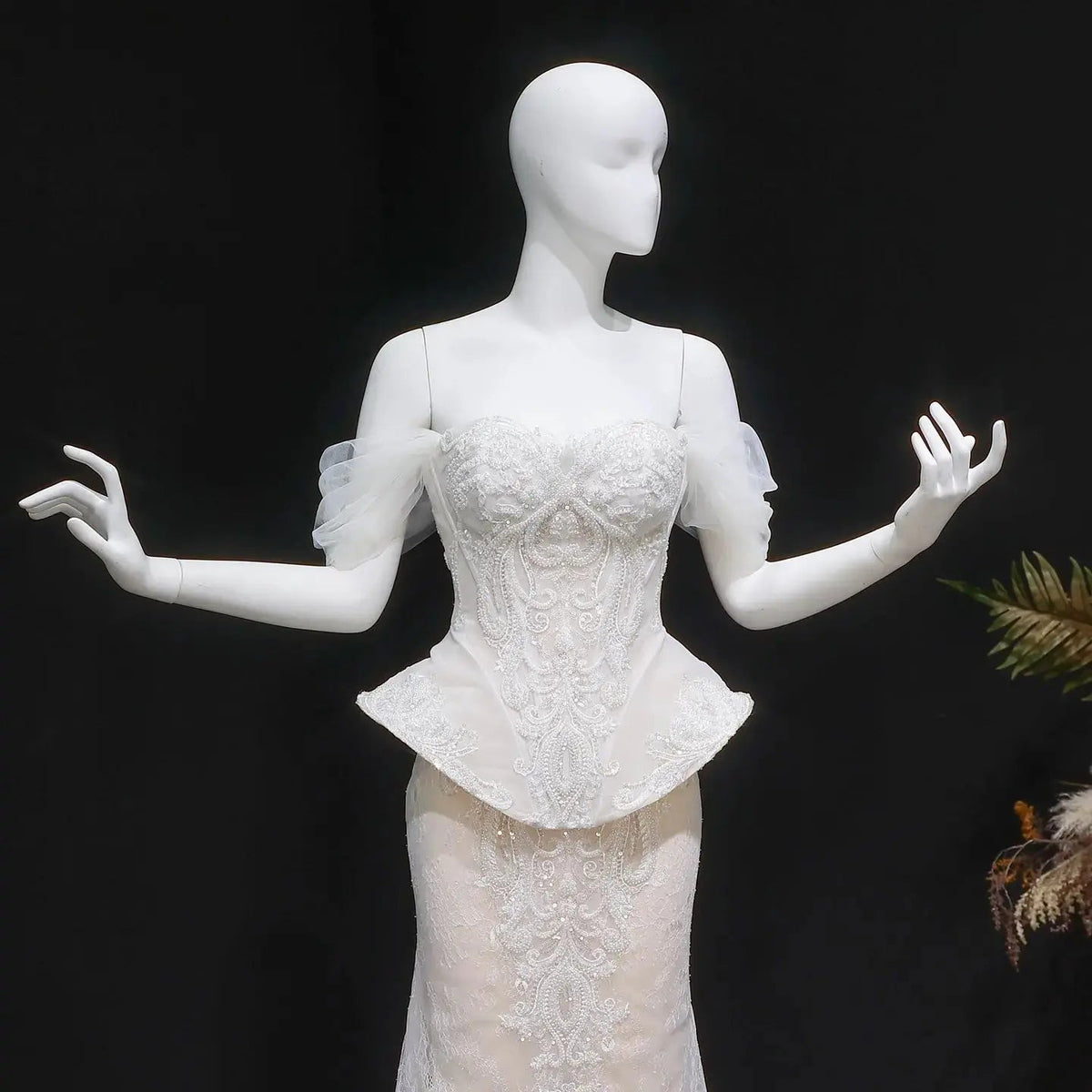 Luxury Ivory Off-the-Shoulder Lace Corset Tulle Train Wedding Dress ZP135