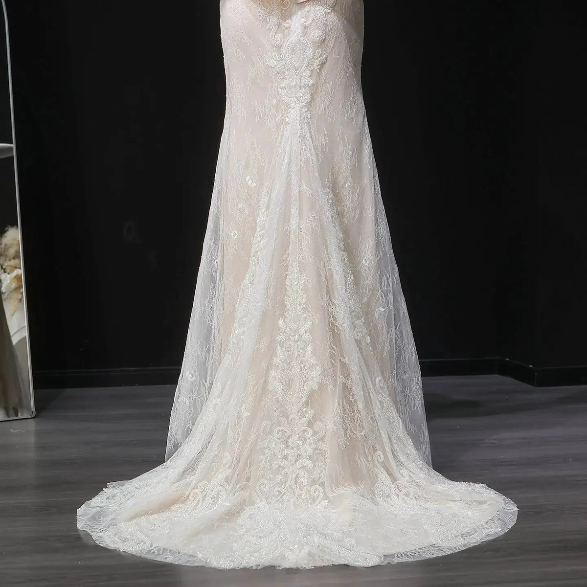 Luxury Ivory Off-the-Shoulder Lace Corset Tulle Train Wedding Dress ZP135