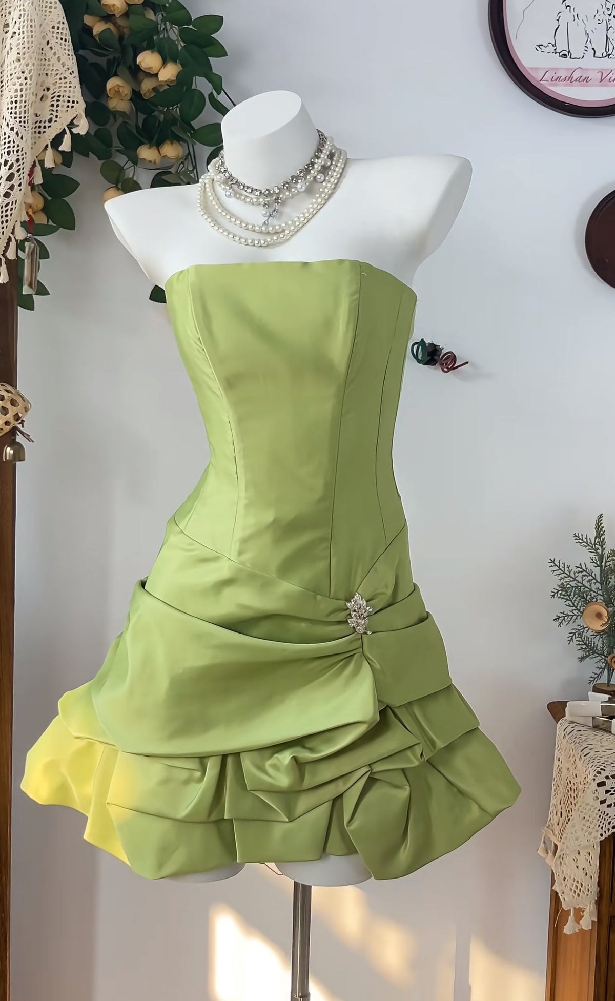 Strapless A-Line Green Short Homecoming Dress