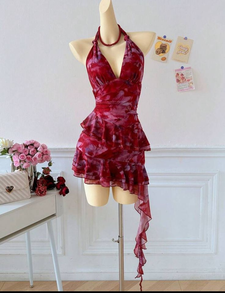 Vintage Halter Chiffon Ruffle Cocktail Dress Burgundy Short Homecoming Dress