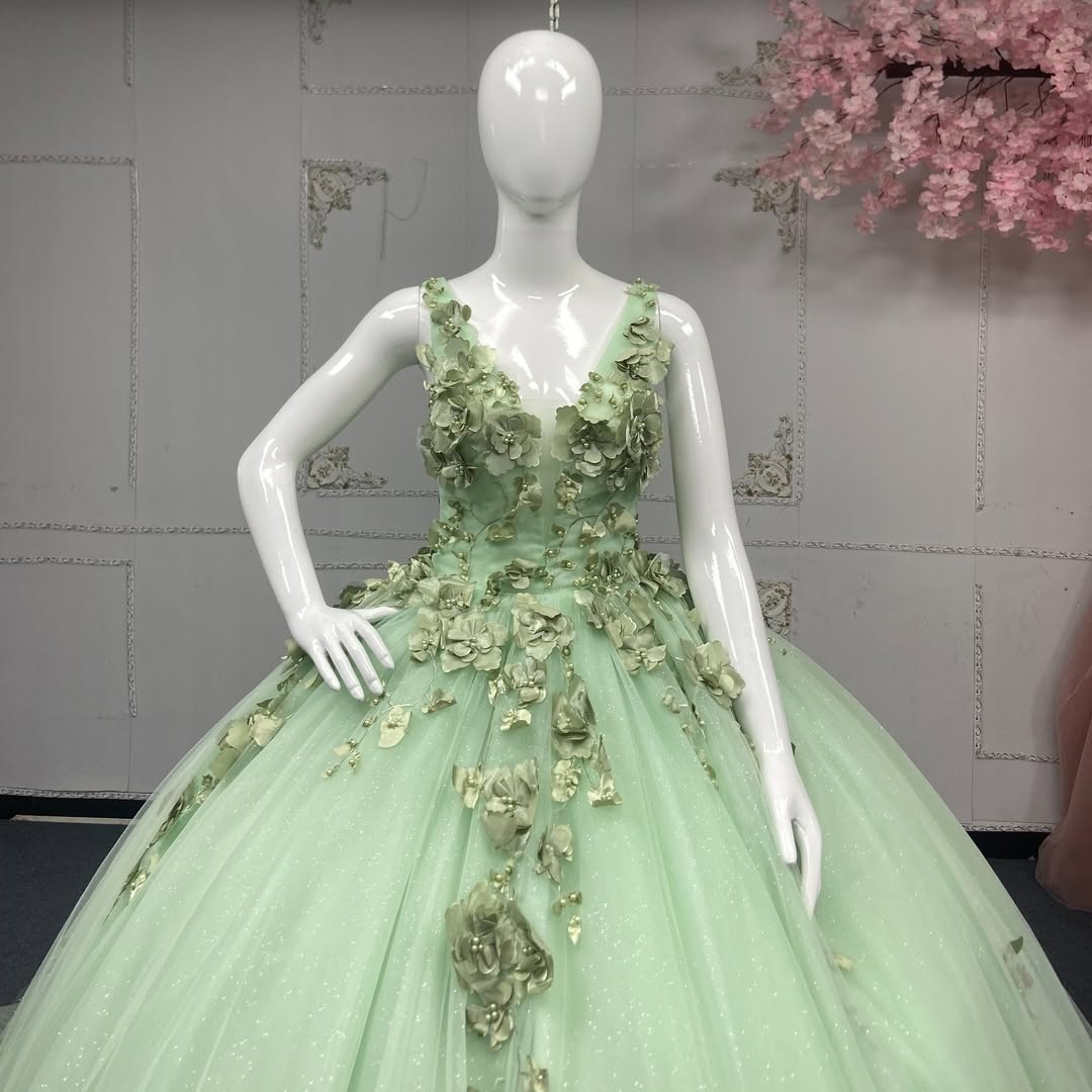 Charming A Line V Neck Green Quinceanera Dress with Criss Cross Back Appliques