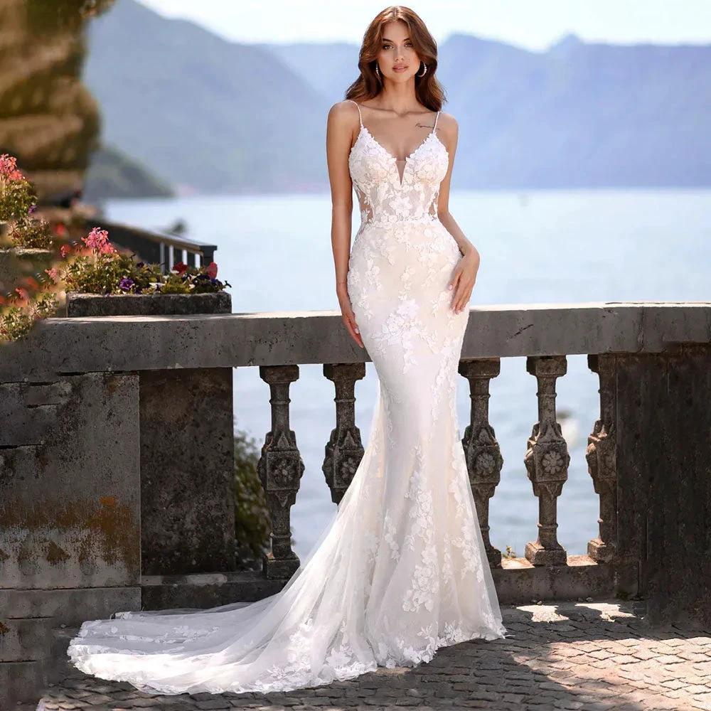 Elegant Mermaid Wedding Dress V-Neck Spaghetti Straps Lace Appliques Backless Bridal Gown Floor Length Vestidos De Novia (ZD13546)