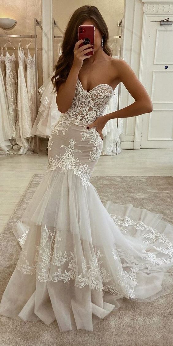 Charming Mermaid Lace Vintage Fashion Modest Wedding Dresses