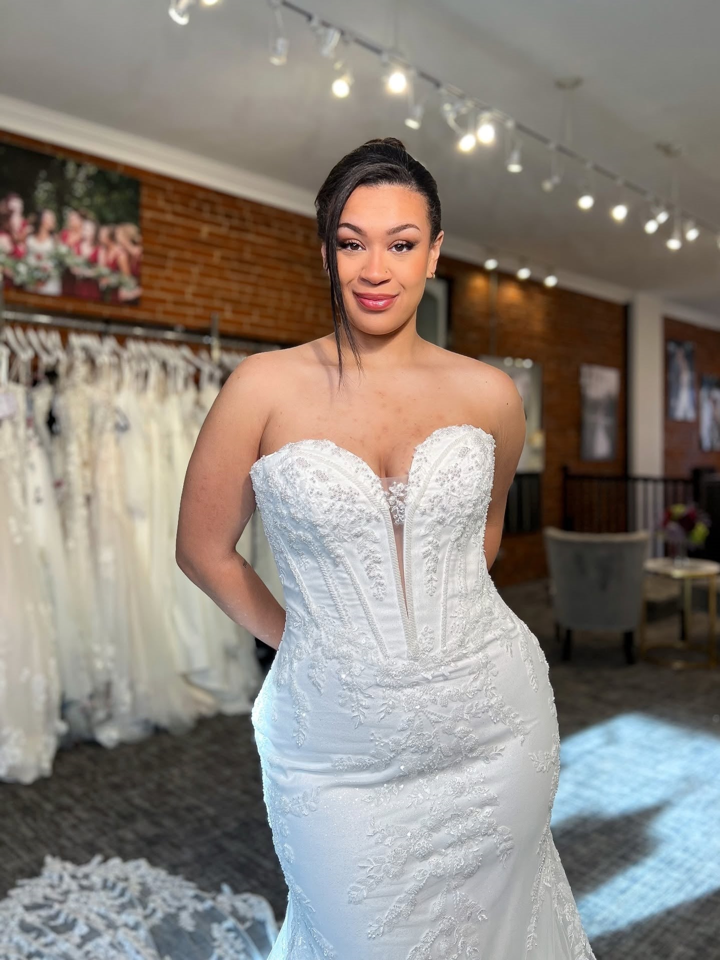 Lace Tulle Sweetheart Sleeveless Mermaid Bridal Dress With Long Train