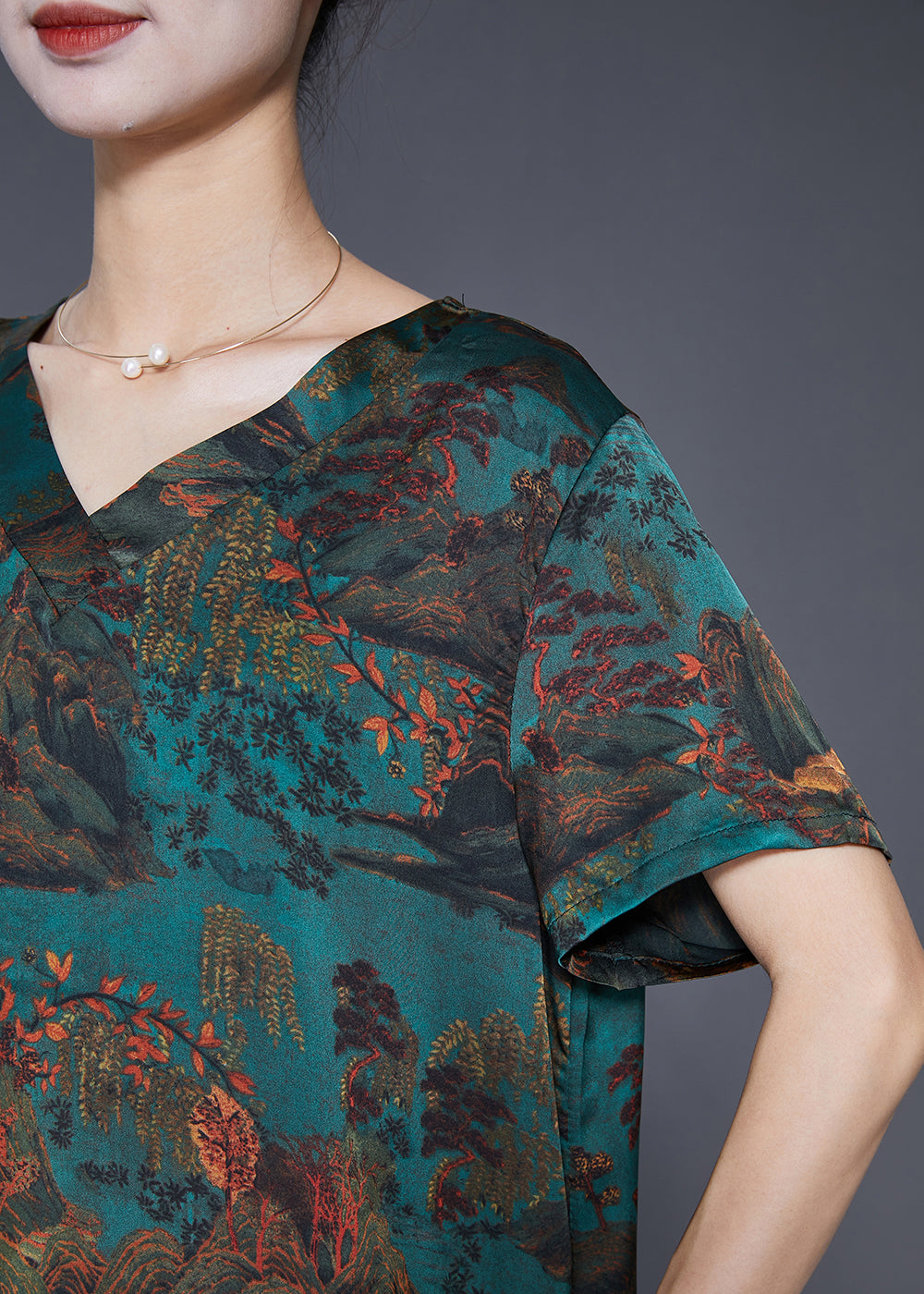Classic Vintage & Enduringly Stylish Dress