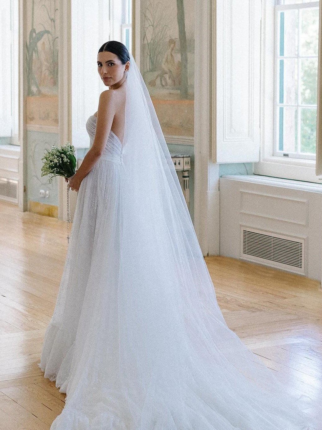 Elegant Strapless Ruched Plain Lace A-Line Wedding Gown