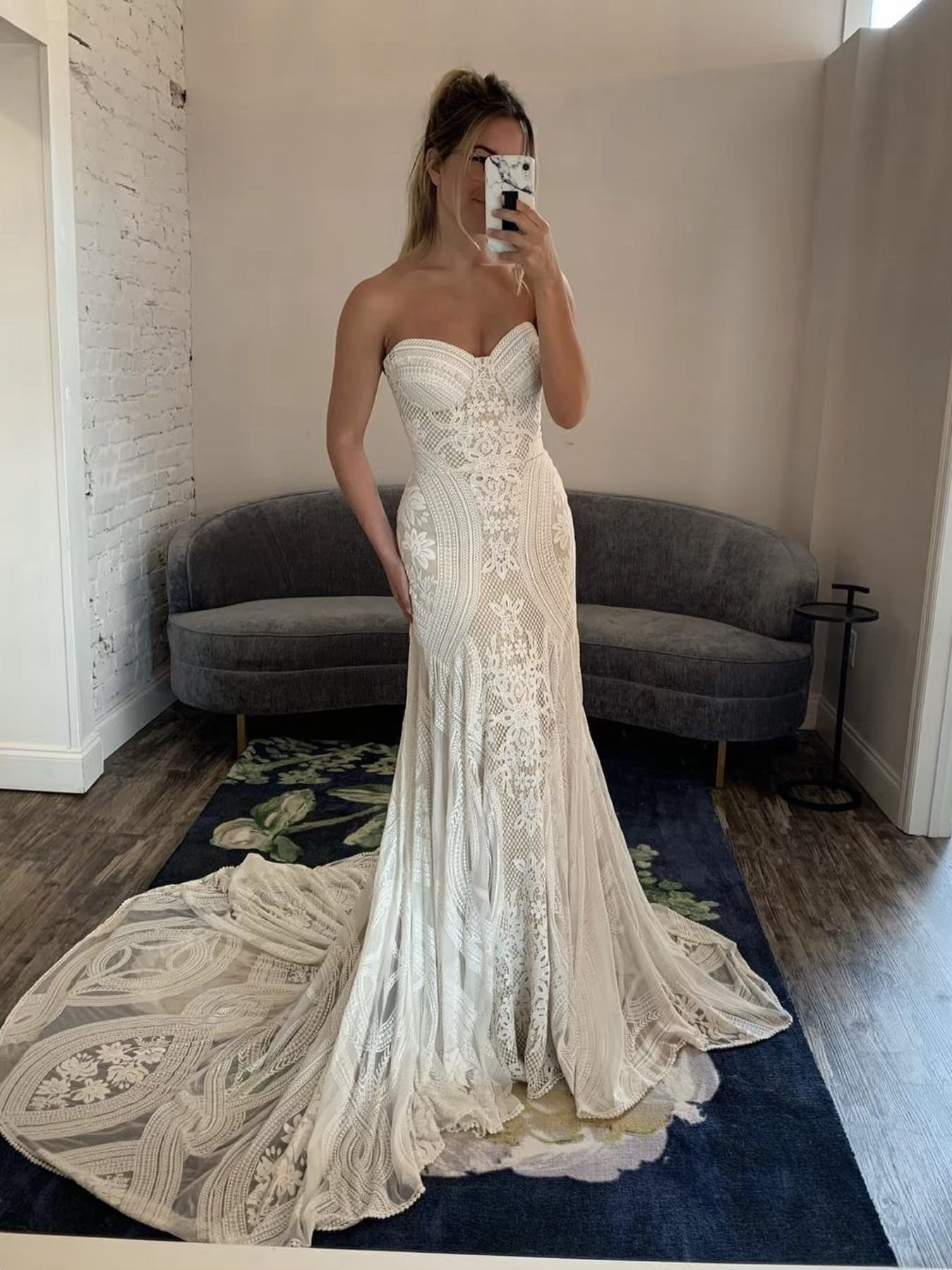 Vintage Linear Floral Lace Form-Fitting Wedding Gown With Detailed Scalloped Train
