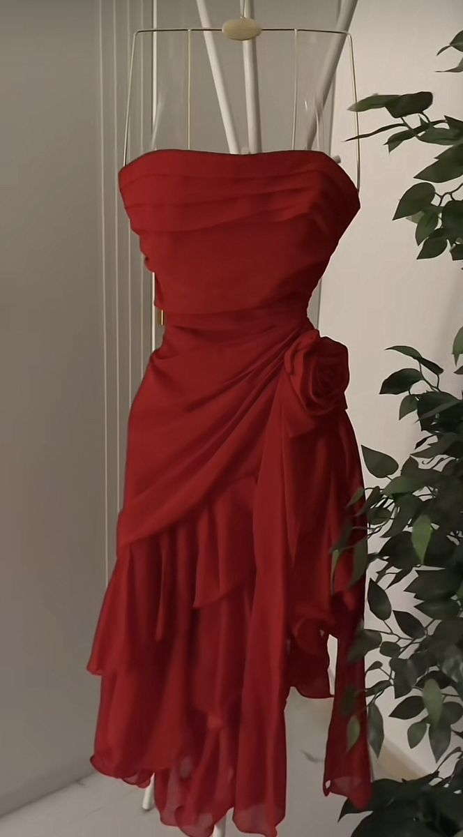 Charming Red Strapless Chiffon Pleated Ruffles Short Party Dress Formal 6th Grade Homecoming Dress