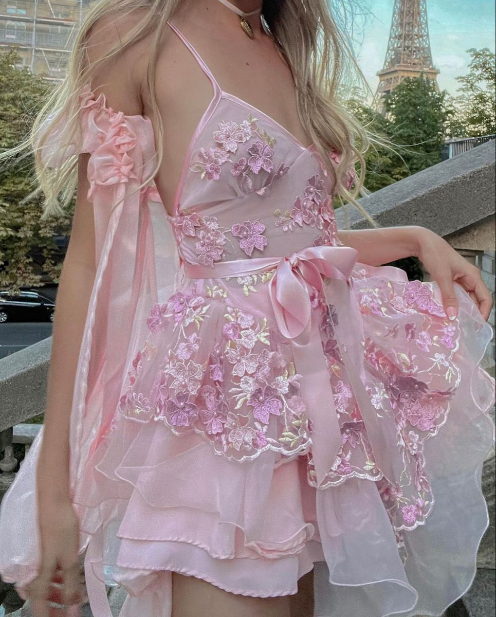 Classy Spaghetti Straps V-Neck Pink Lace Appliques Formal Short Homecoming Dress Birthday Outfits - FashionDia