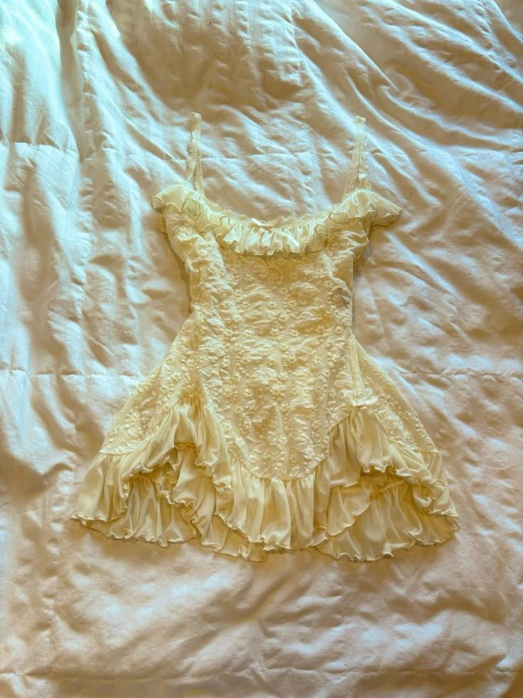 Cute Spaghetti Straps Yellow Lace Short Prom Dress Formal Homecoming Dress