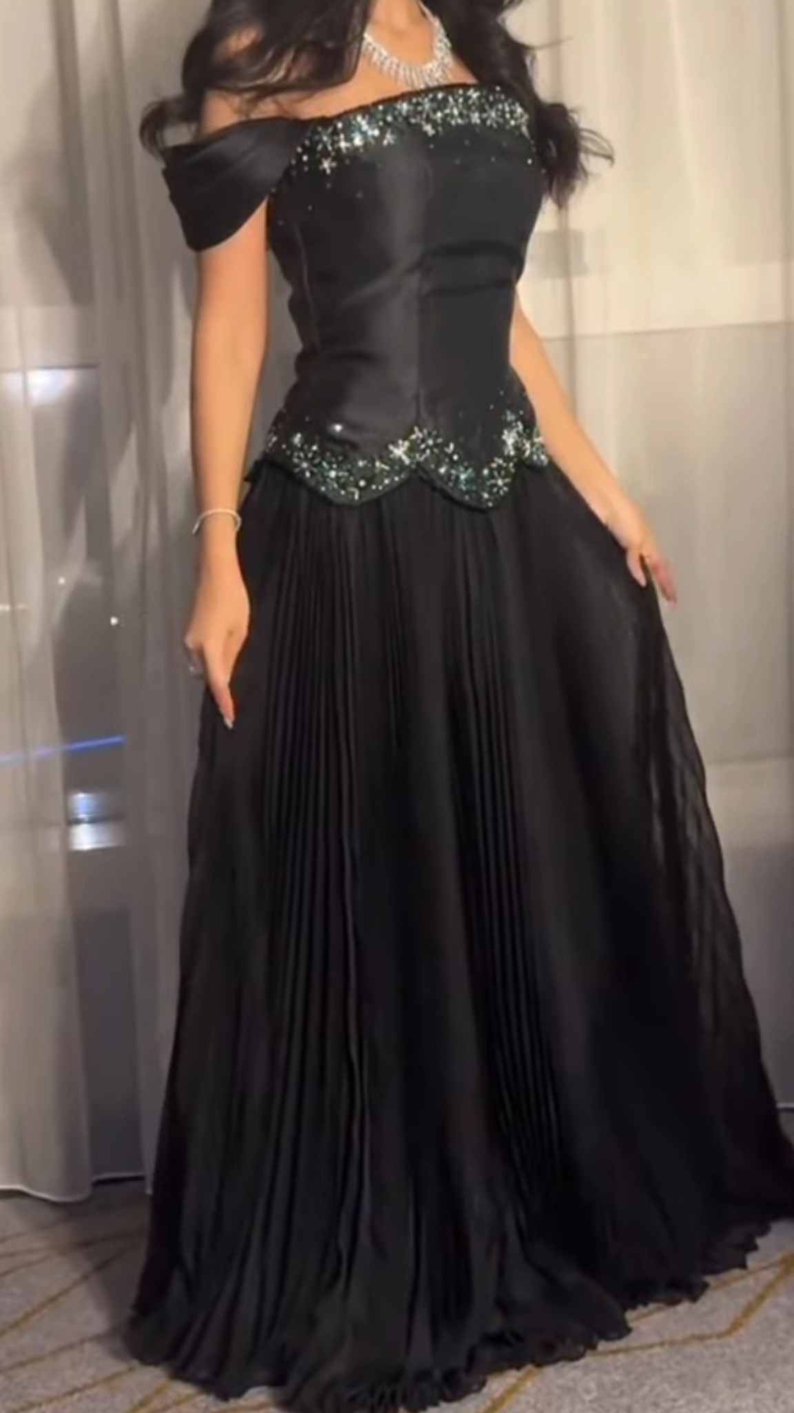 Fashion Off The Shoulder Black Satin Tulle Pleated Beaded Long Party Dress Prom Gown D4943