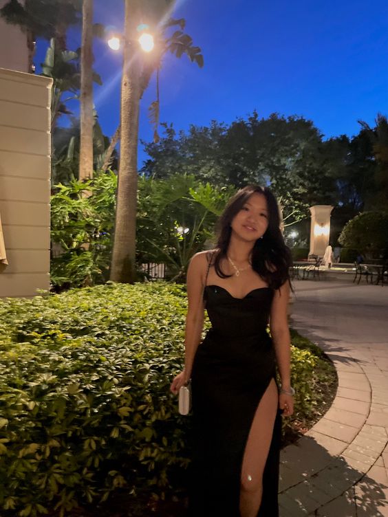 Elegant Black Formal Evening Dress Strapless Sleeveless Dress with Split