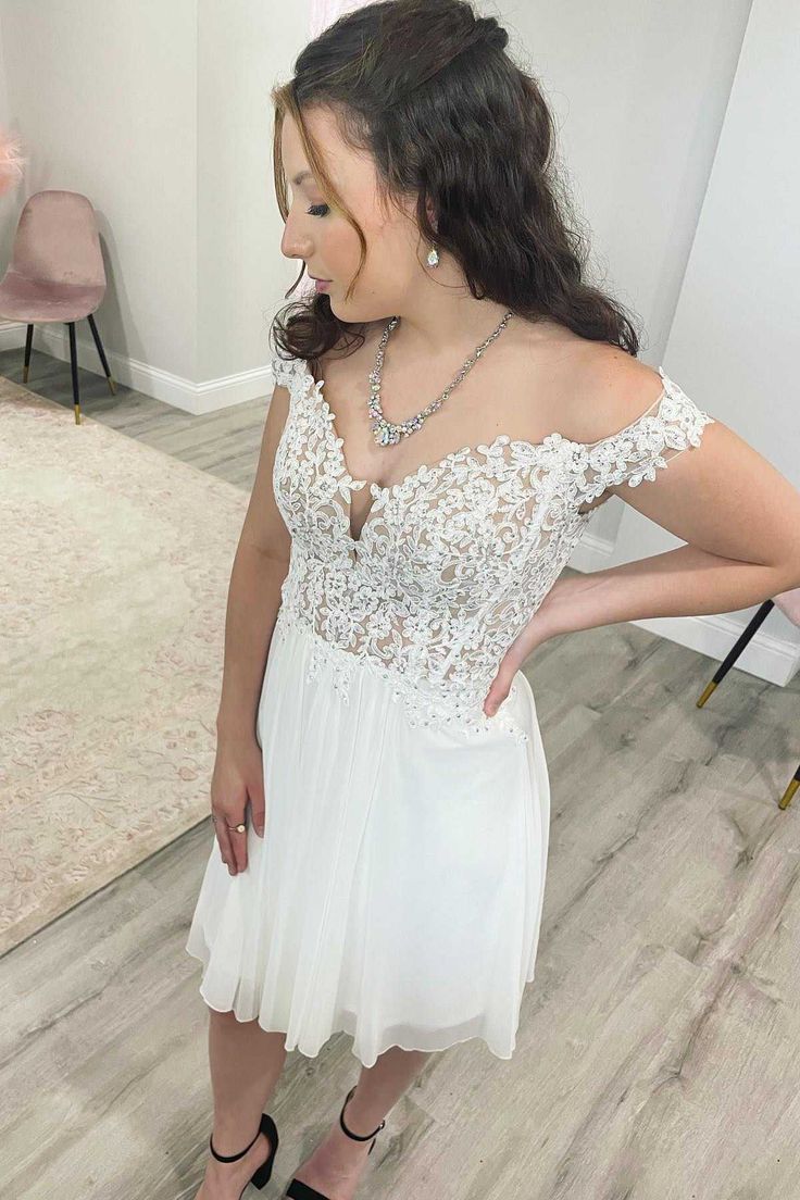 A-Line Appliques Off-the-Shoulder Short Homecoming Dress - FashionDia