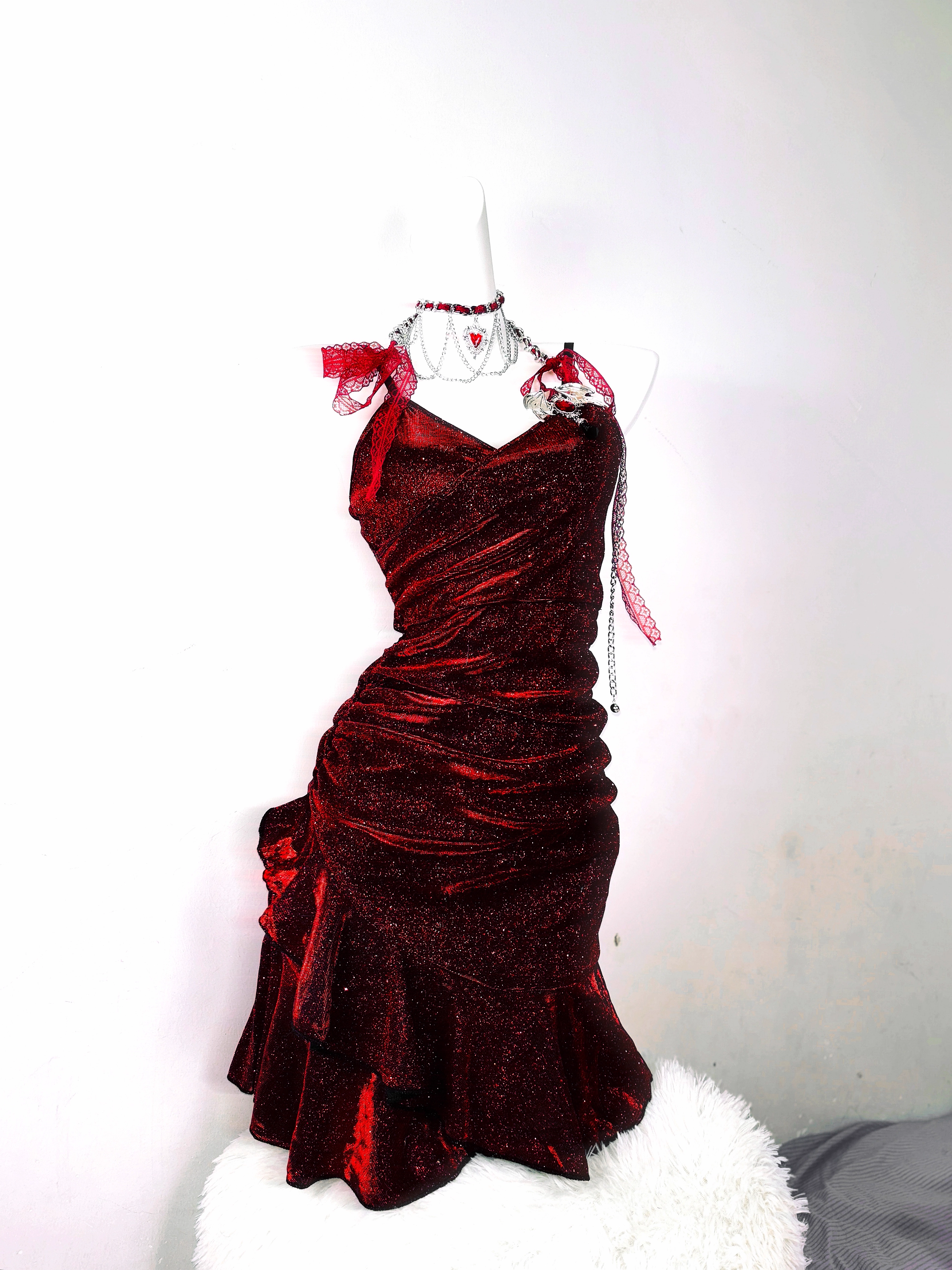 Glitter Spaghetti Straps Burgundy Ruffle Short Birthday Outfits Cocktail Dress Formal Homecoming Dress