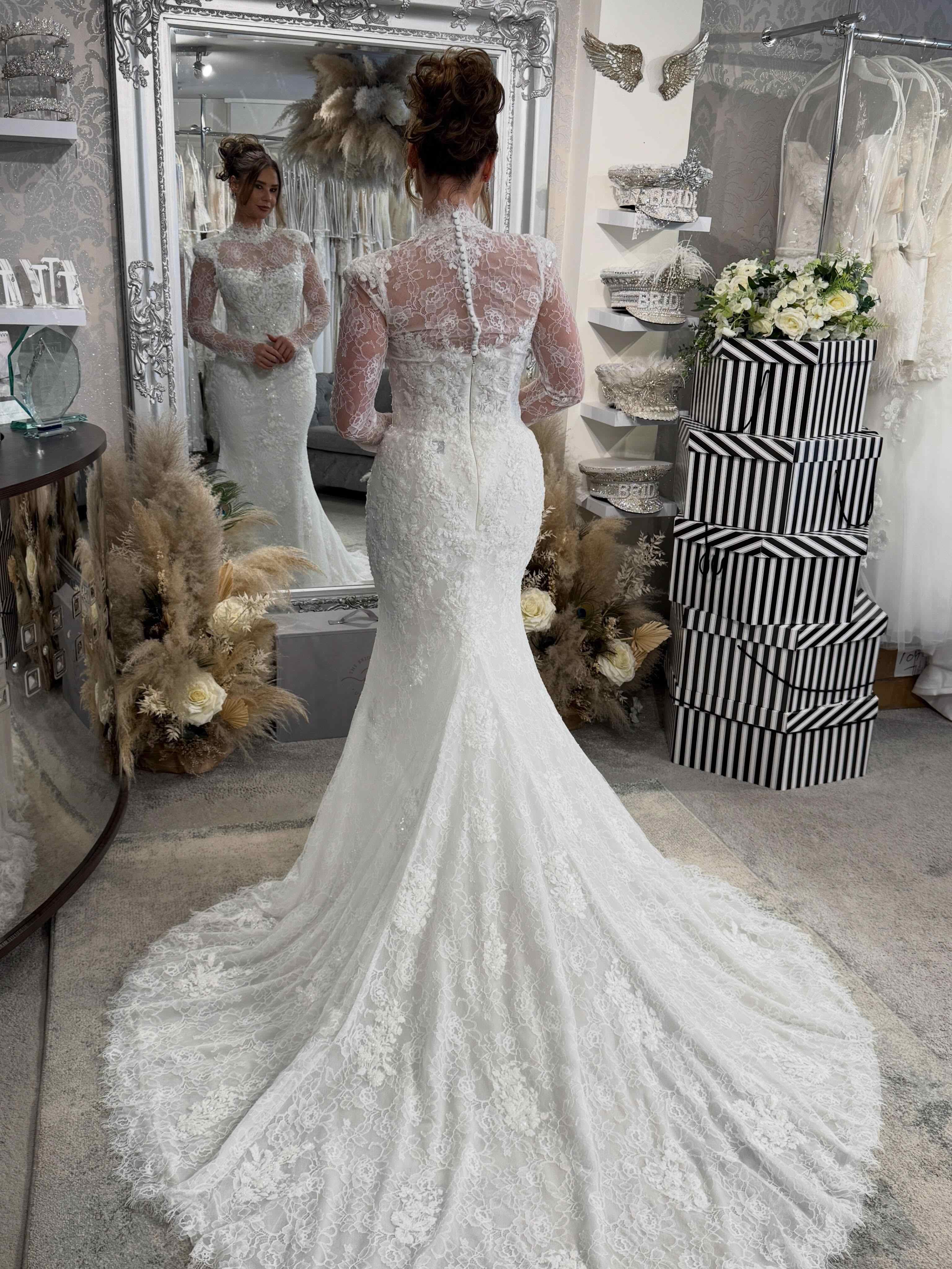 Long Sleeves High Neck Lace Mermaid Wedding Dress