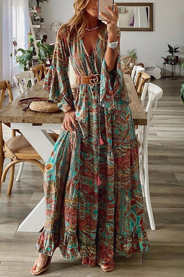 Classic Vintage & Enduringly Stylish Dress