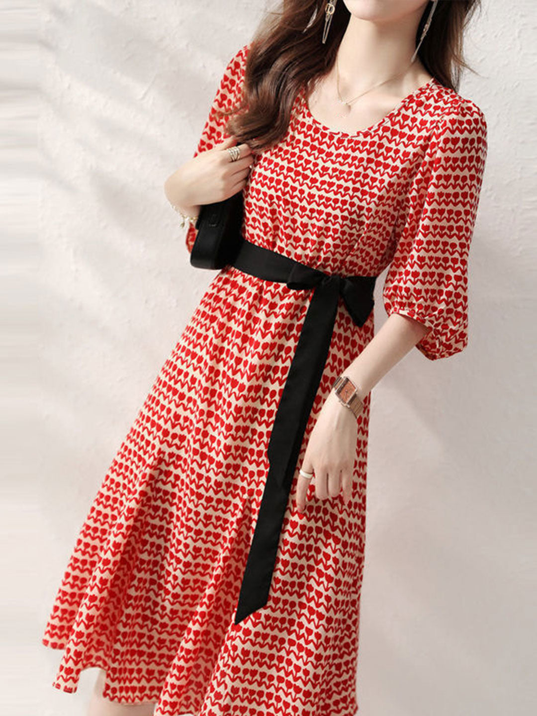 Classic Vintage Dress with a Flattering Fit