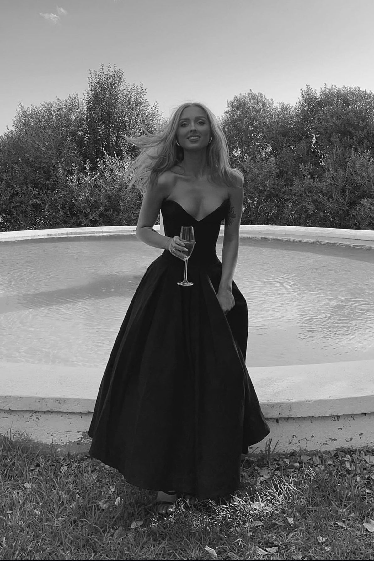 Trendy A-Line Sweetheart Black Tea-Length Corset Party Dress - View 3 | FashionDia