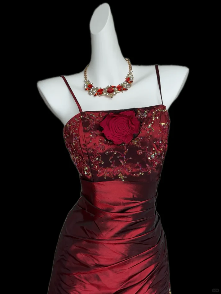 Vintage Spaghetti Straps Burgundy Satin Pleated Beaded Evening Dress Long Mermaid Party Dress - View 2 | FashionDia