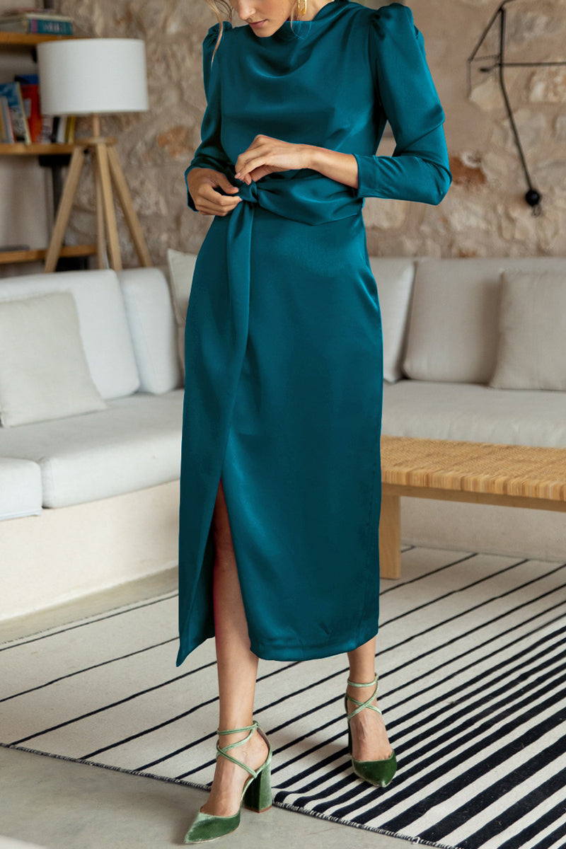 Well Tailored Dress with a Graceful Silhouette