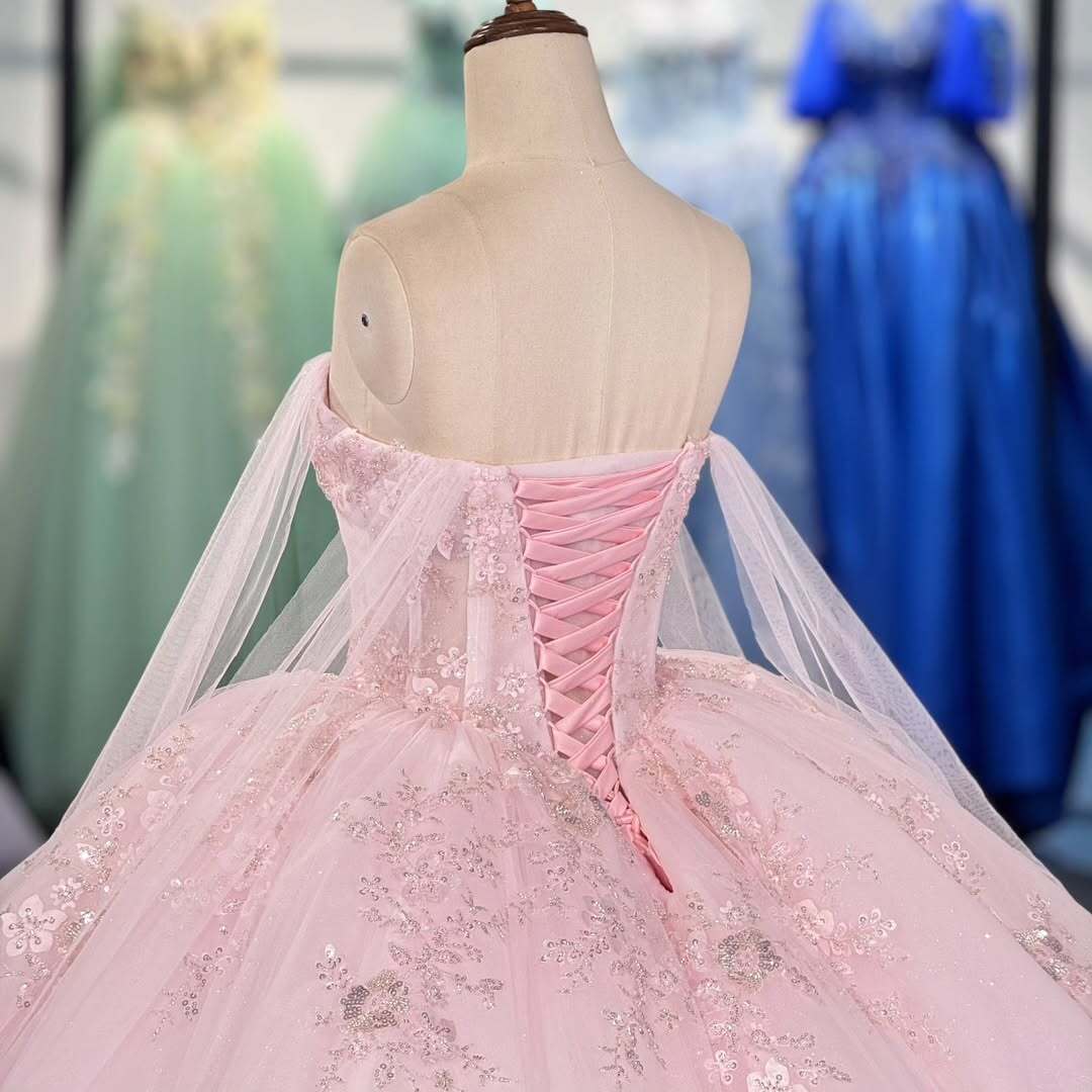 Elegant A Line Spaghetti Straps Pink Ball Gown Quinceanera Dress with Appliques Beading