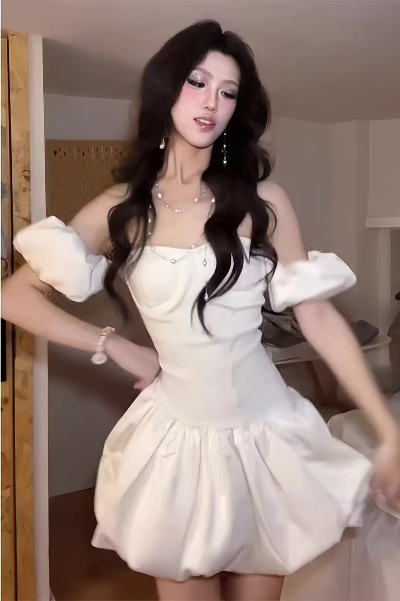 Charming Off-the-Shoulder Satin A-Line White Short 16th Birthday Outfits Homecoming Dress - FashionDia