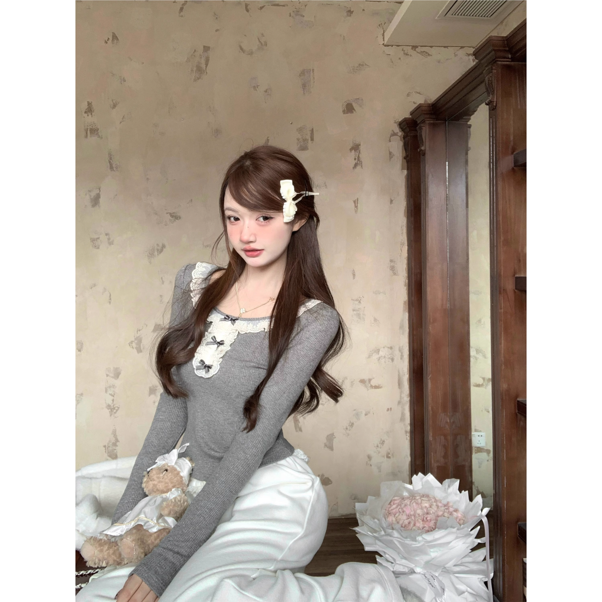Gray lace knit top/undershirt - FashionDia