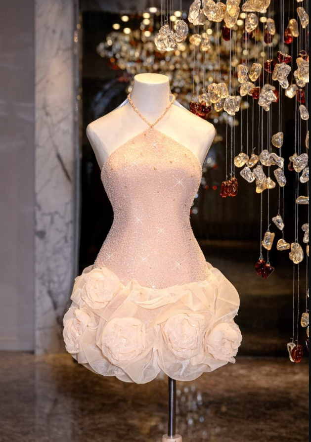 Classy Pink Halter Sequin Sheath Short Birthday Outfits Formal Graduation Homecoming Dress - FashionDia