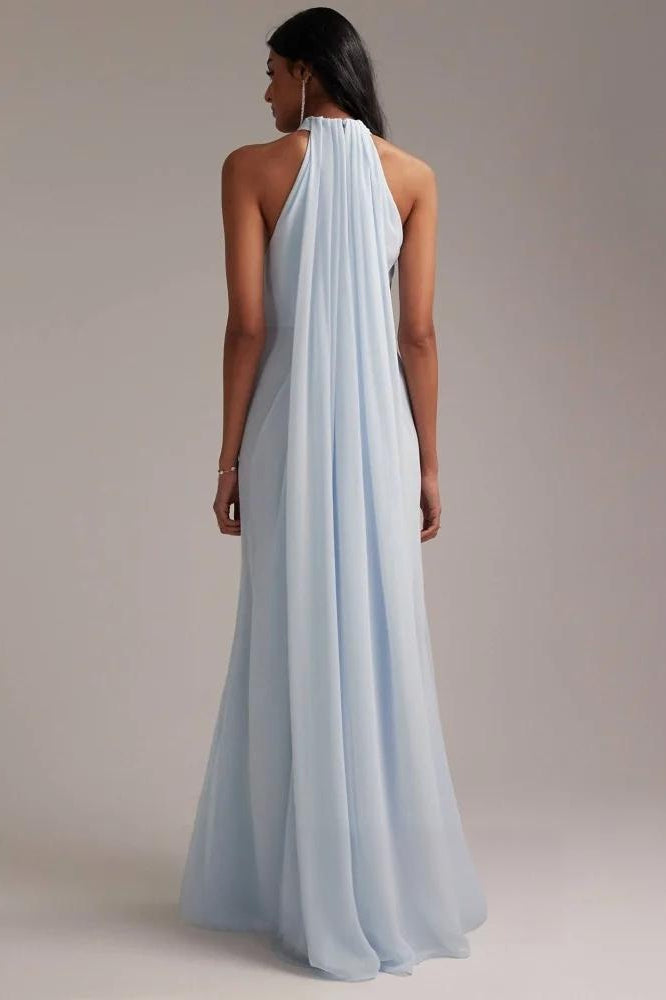 Classic Dress Inspired by Contemporary Streetwear Fashion 5