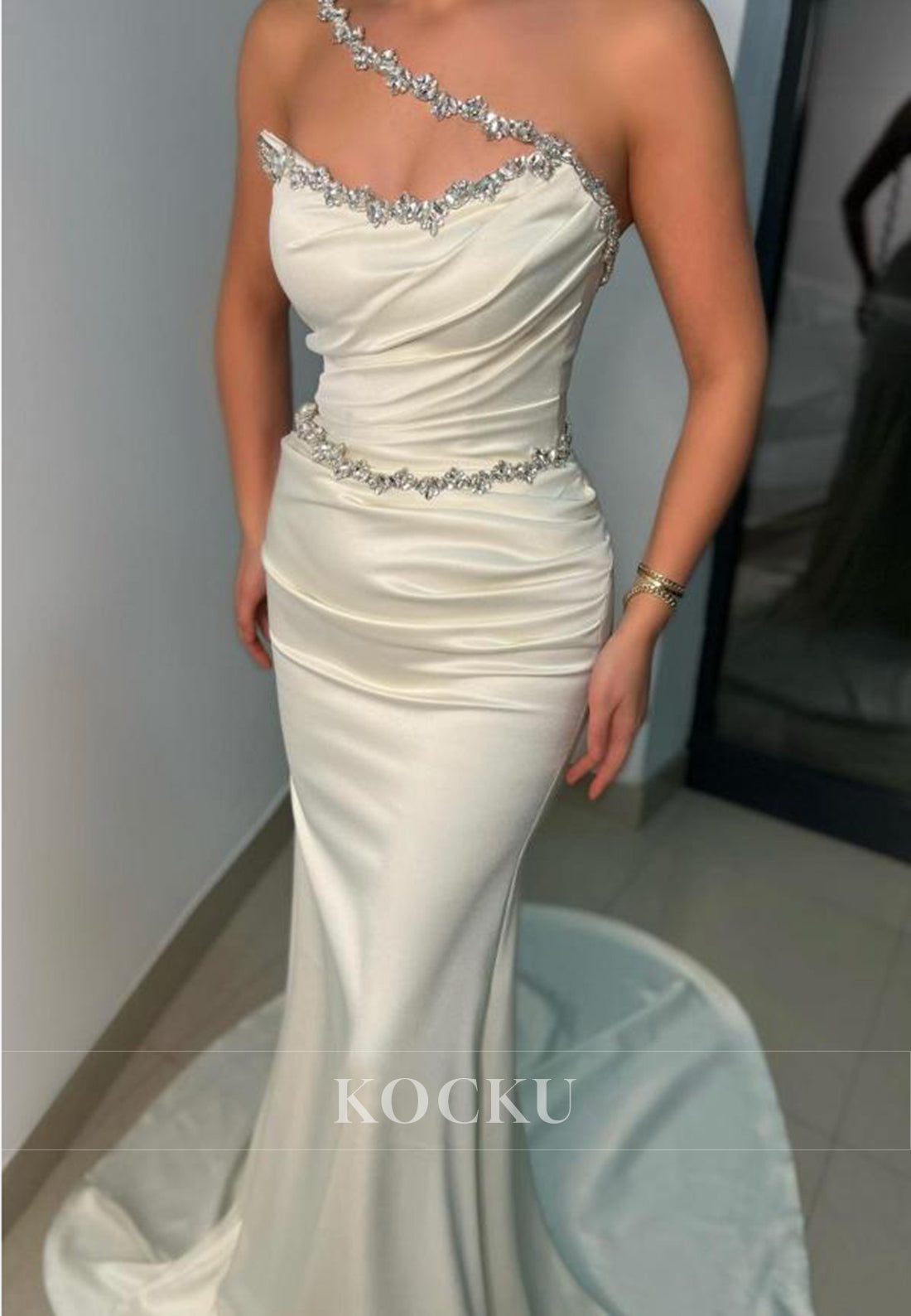 Gorgeous One Shoulder Sleeveless Mermaidd Beaded Satin Formal Party Gown with Train
