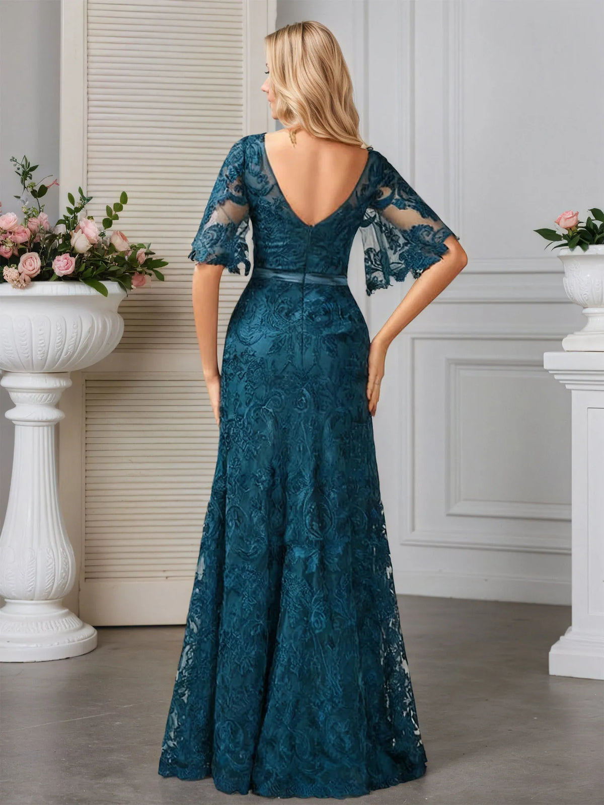 A-line Scoop Neck Floor-Length Lace Evening Dress With Appliques - View 2 | FashionDia