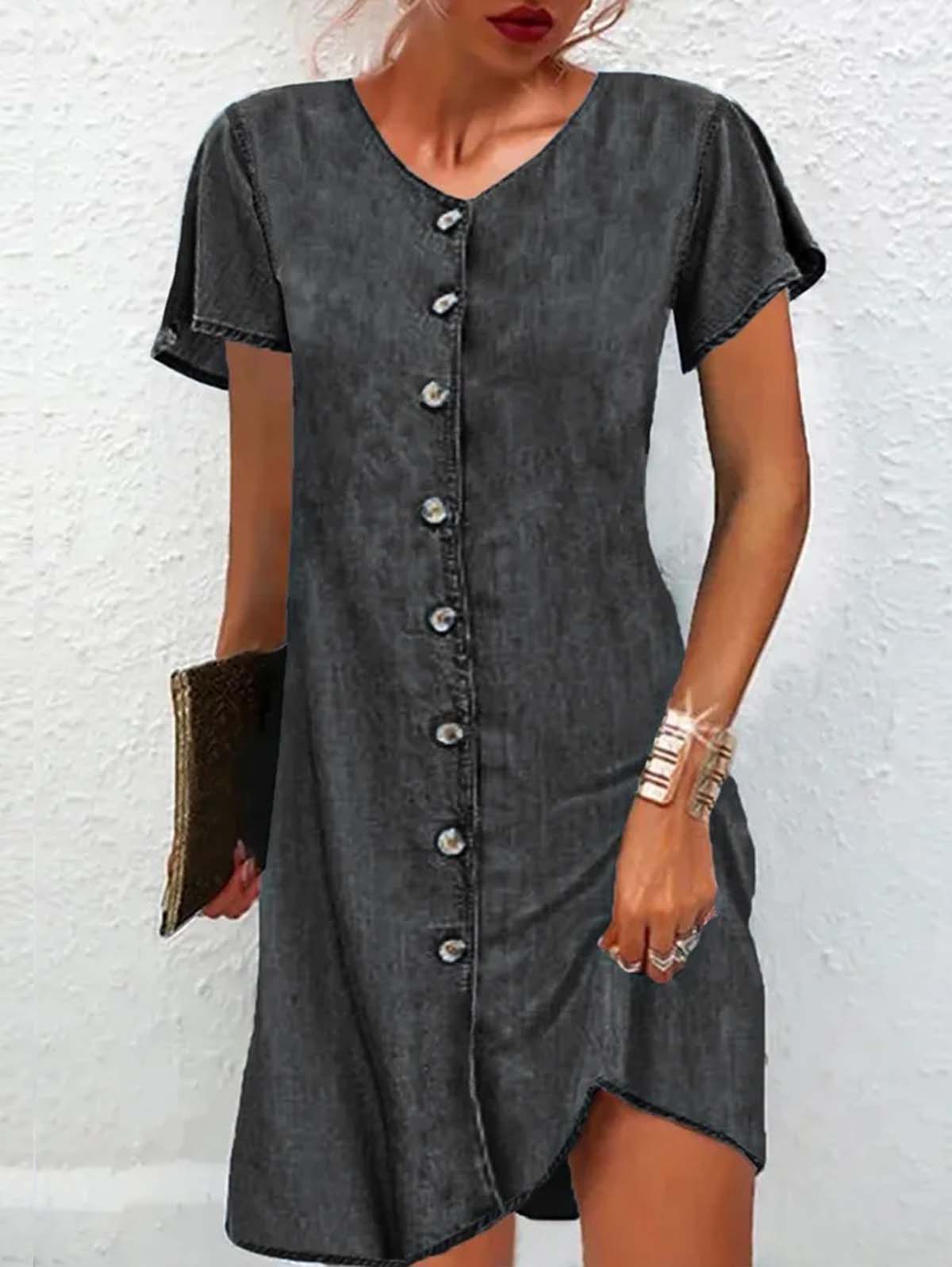 Polished Dress with an Effortless Classic Look